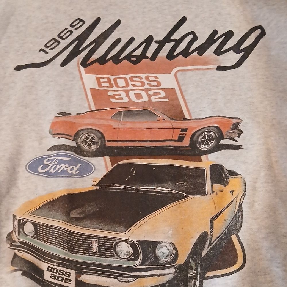 Hollister Relaxed Fit 69 Mustang Boss 302 Sweatshirt Size Small